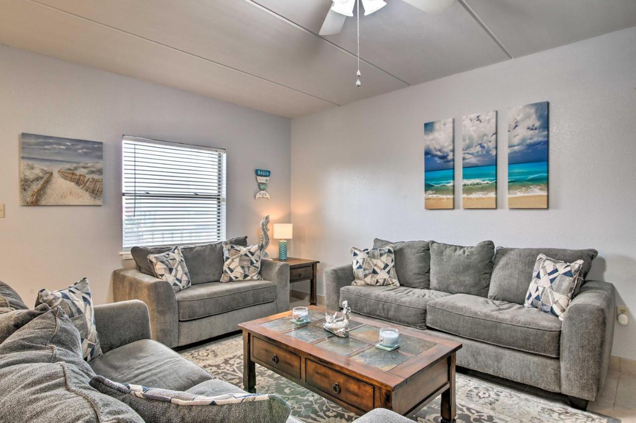 Apartment Sunny Pool-view On South Padre Island! *