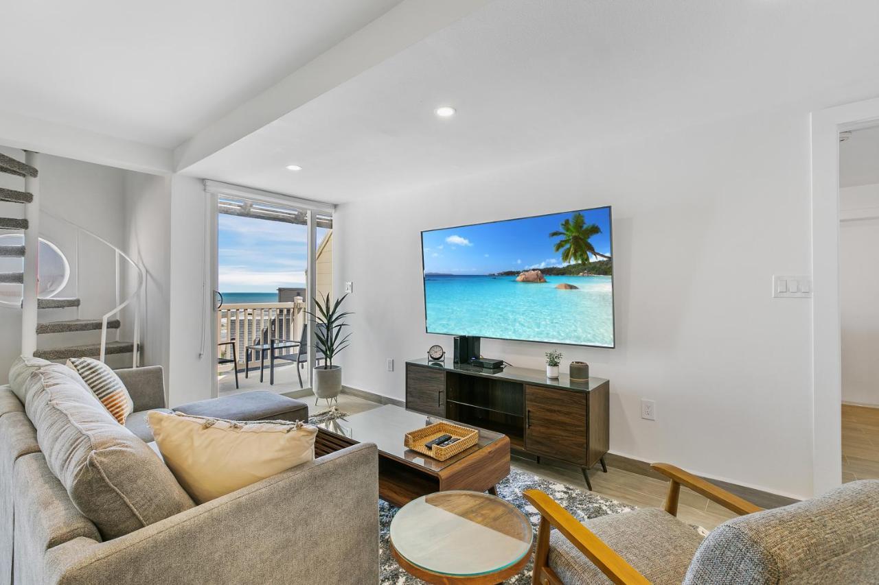 Fully Renovated Beachfront With Picture Perfect Ocean Views *