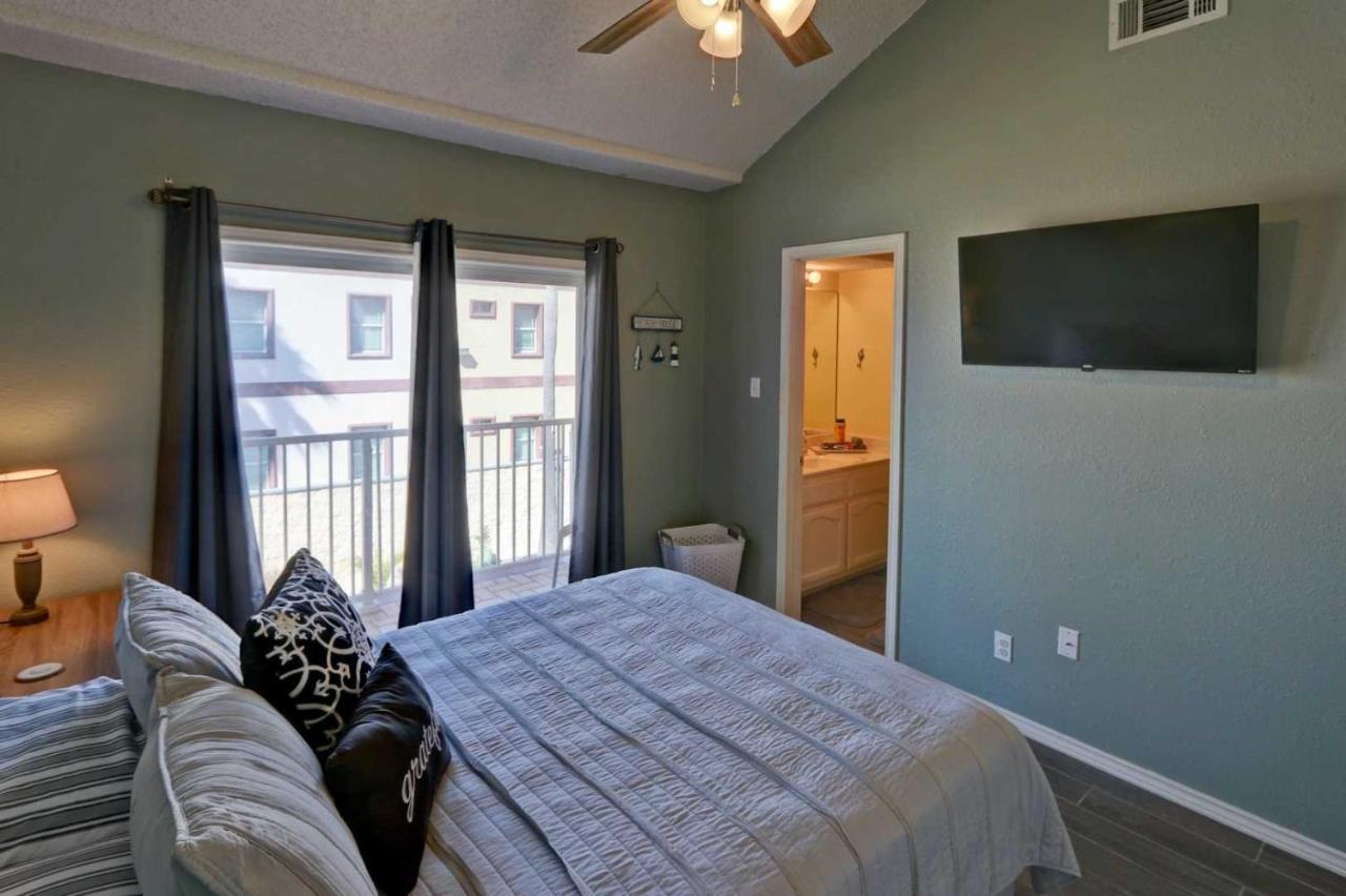Apartment Dolphin 23