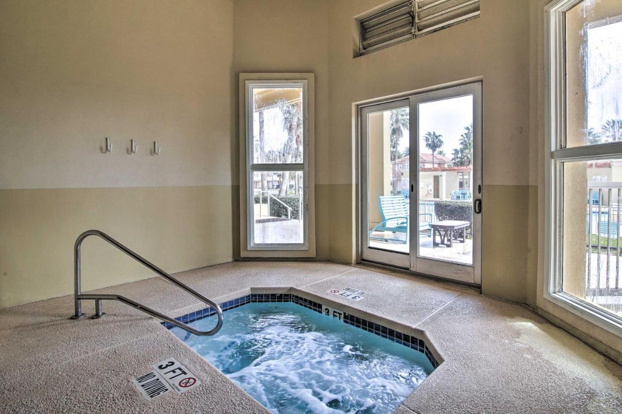 Apartment Sunny Spi With Amenities! South Padre Island