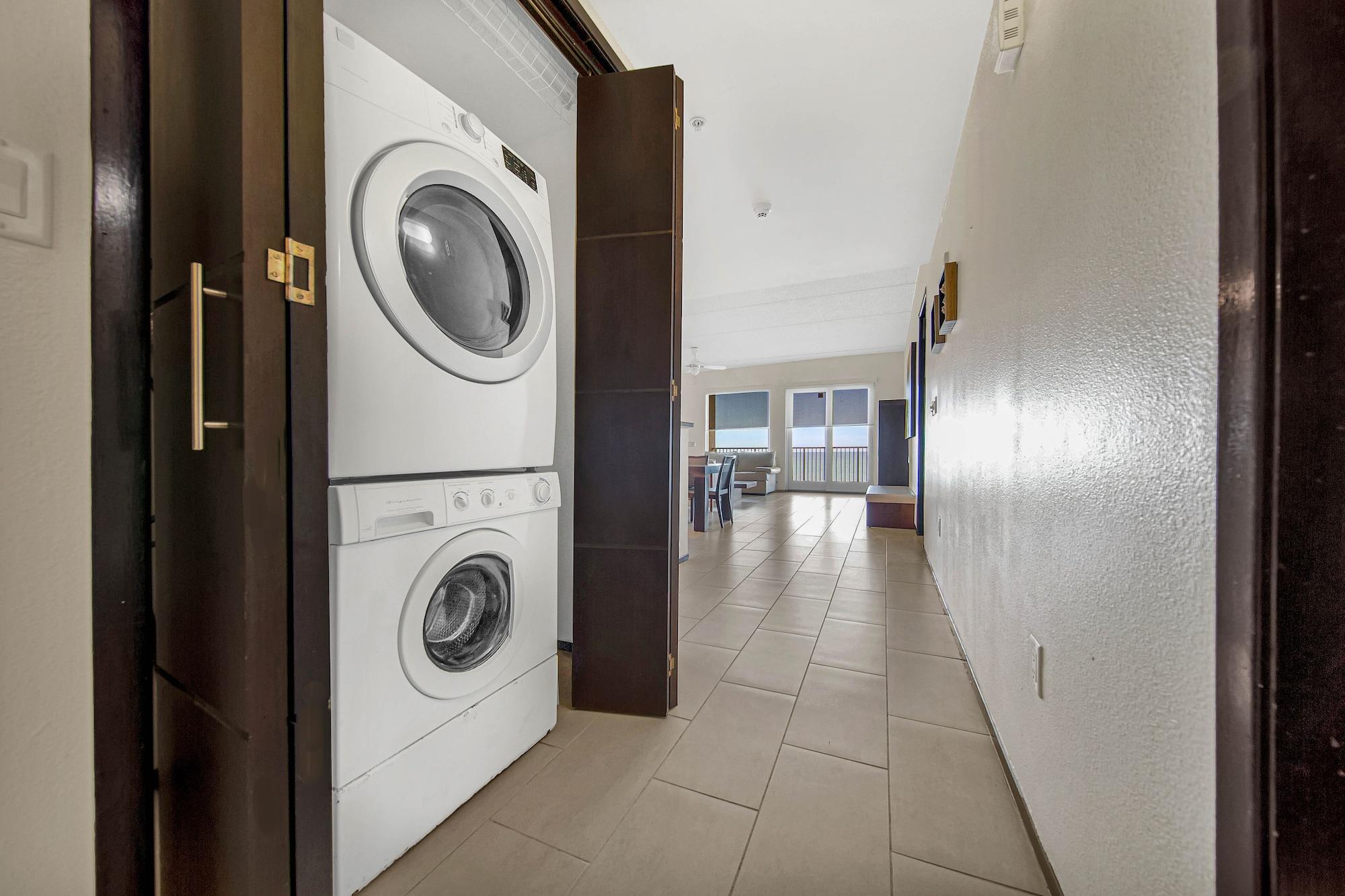Peninsula Island & - Beachfront At 4* South Padre Island