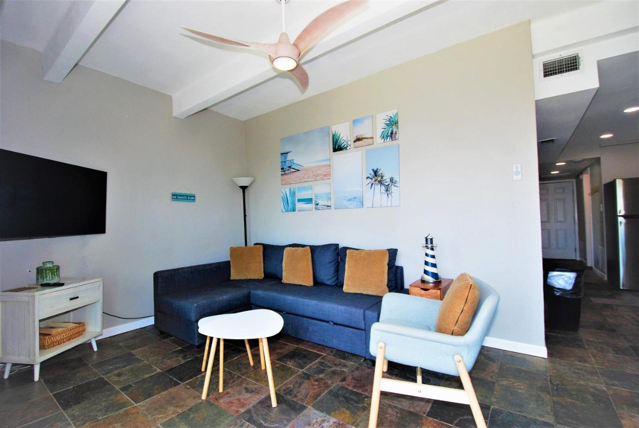 Aquarius Unit 207 Apartment *