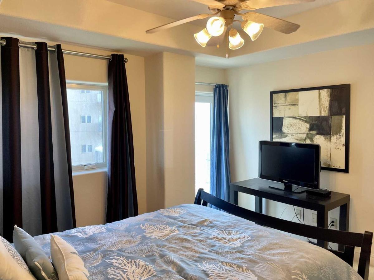 Laguna Bay 302n