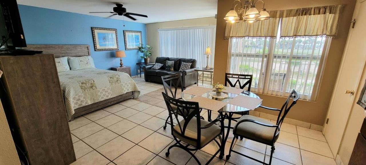 Gulfview I #205