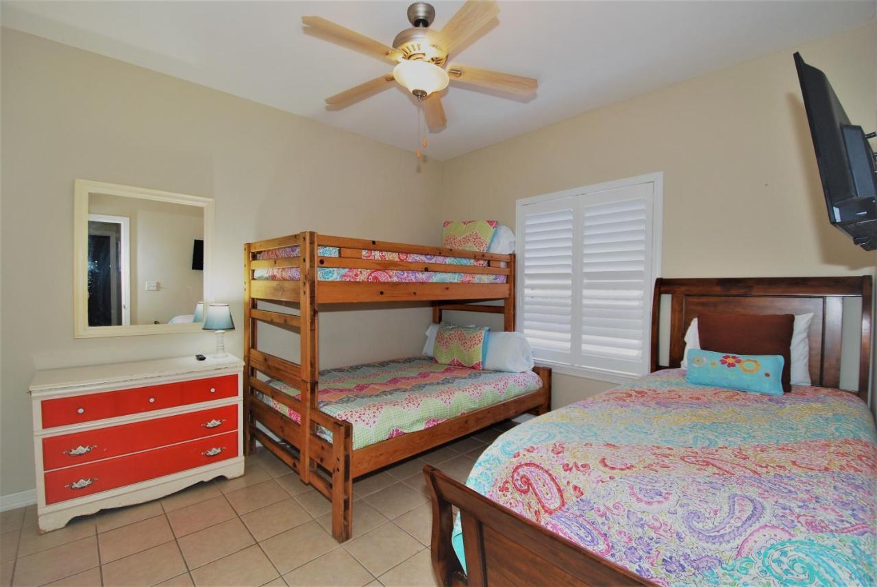 Cabos Ii Unit 4 Apartment South Padre Island