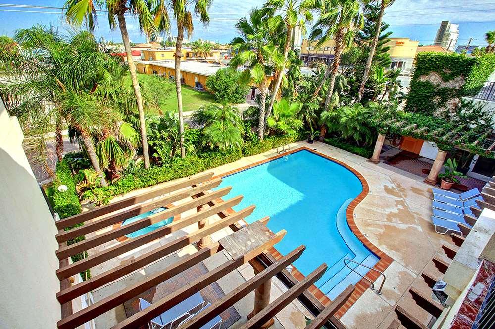 Hotel The At South Padre 3*