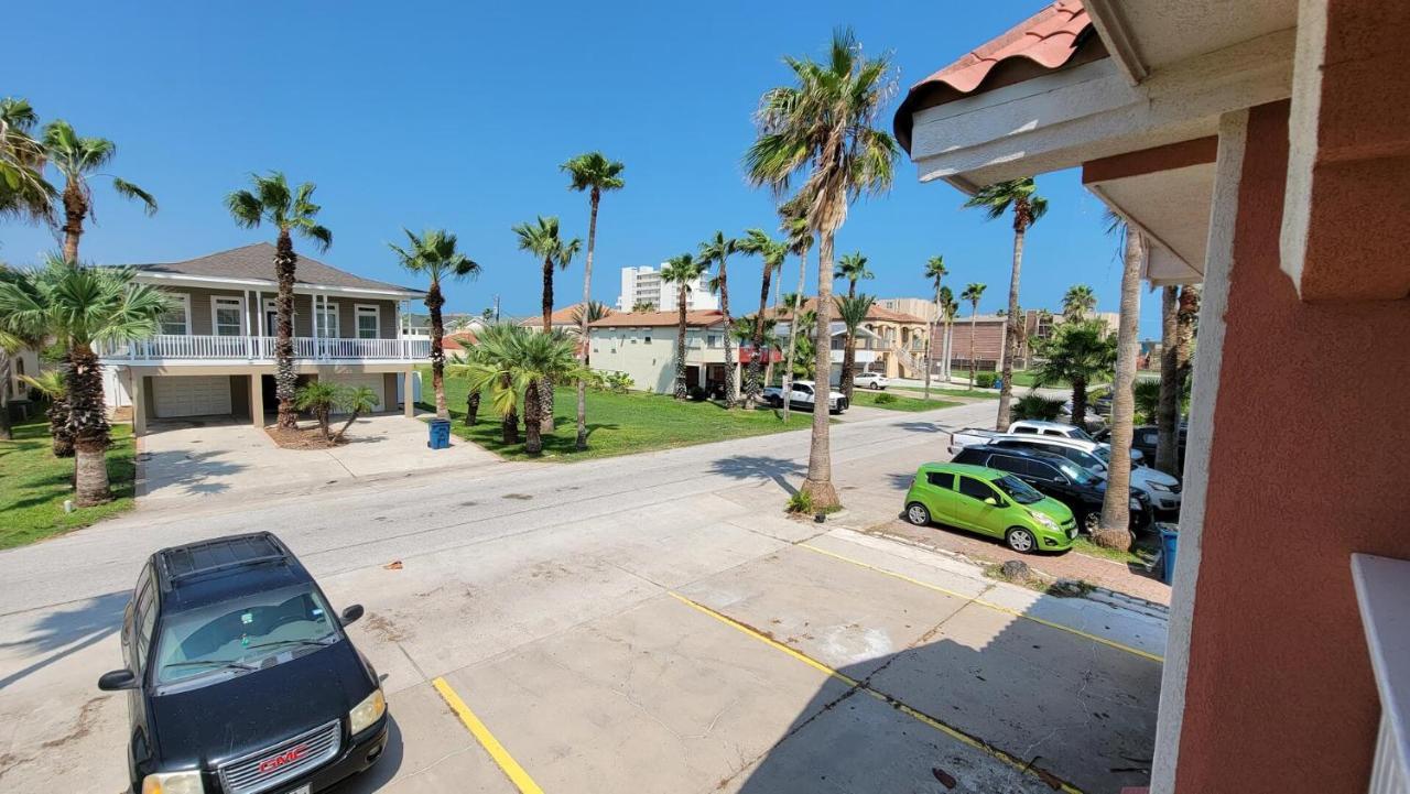 Campeche Triplex Unit C Holiday home