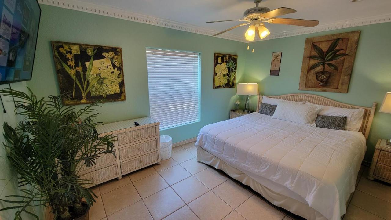 Campeche Triplex Unit A Holiday home