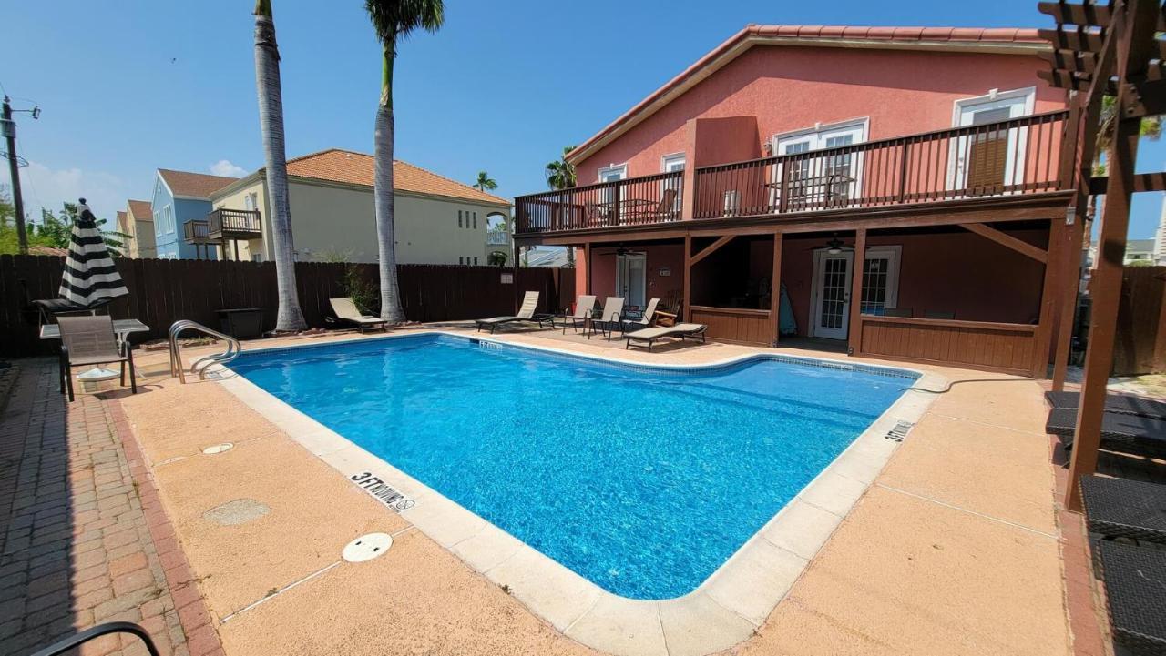 Campeche Triplex Unit A Holiday home South Padre Island