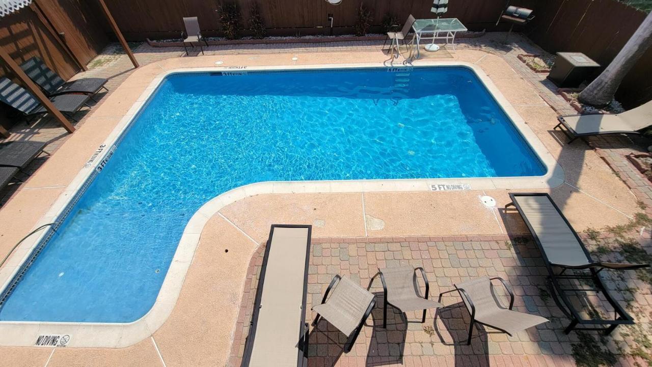 Campeche Triplex Unit C Holiday home *