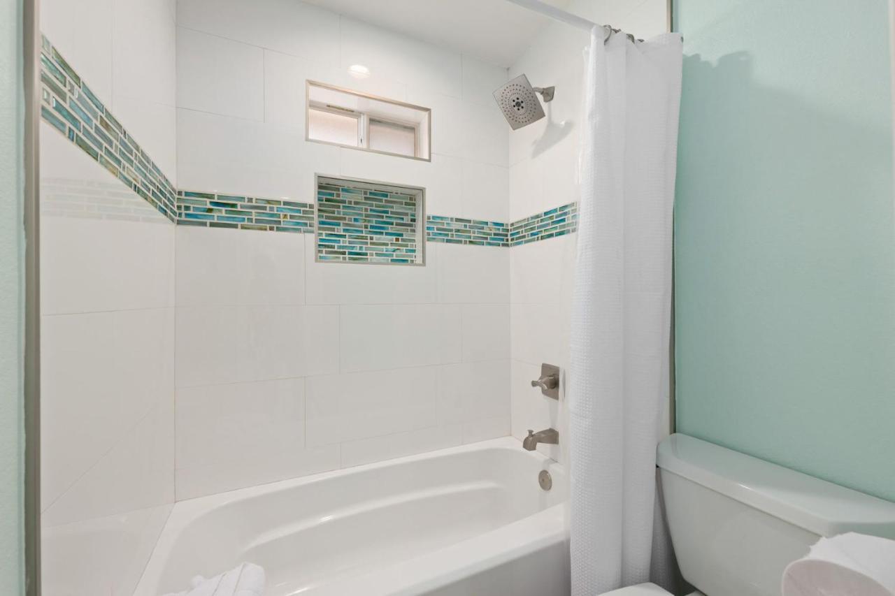 Beautiful With Private Pool And Hot Tub *