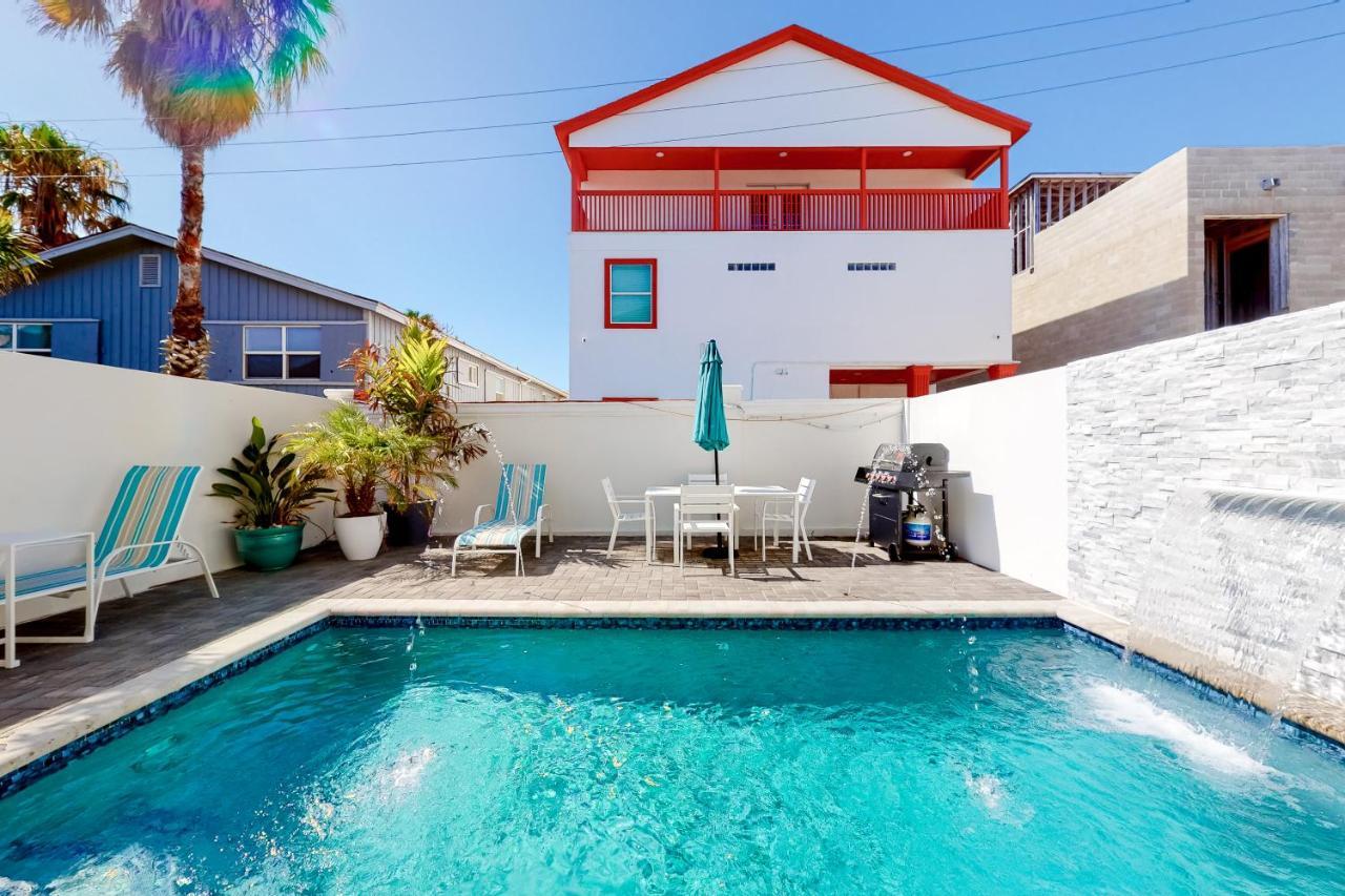Dolphin Paradise Unit B Holiday home *