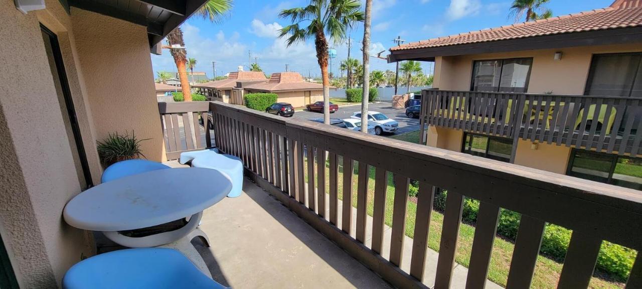 Tiki 261 * South Padre Island