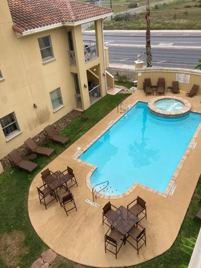 Cozy & Spacious 10min Walk To * South Padre Island