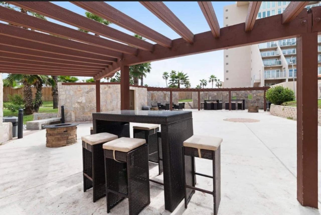 Aparthotel Bahia Mar Solare Tower 6th Floor Bayview 2bd 2ba With Pools
