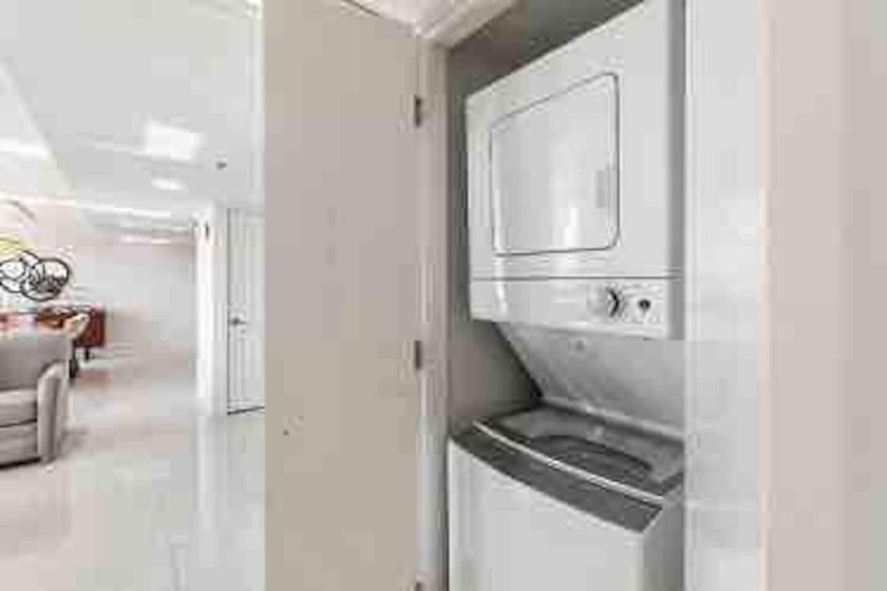 Bahia Mar Solare Tower 6th Floor Bayview 2bd 2ba With Pools South Padre Island