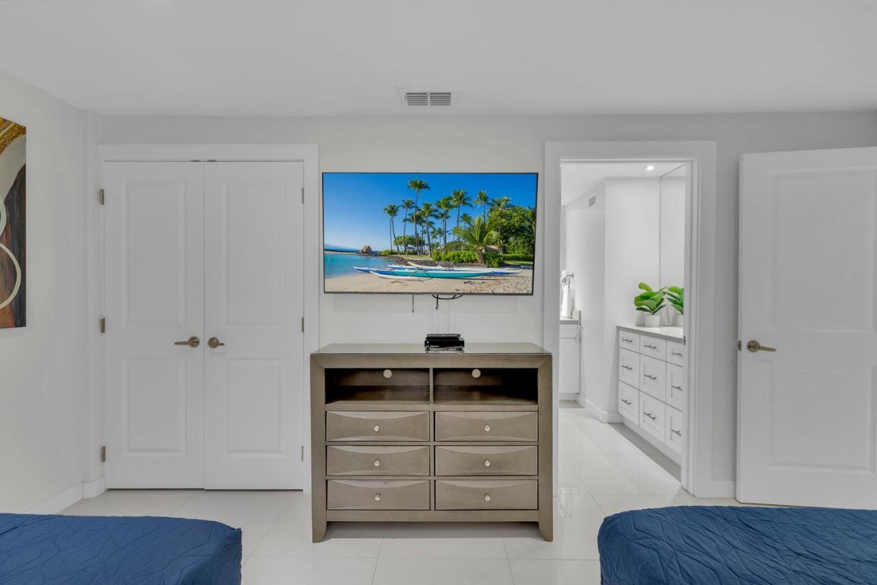 Holiday home Easy Living, Down By The Sea! Close To The Beach & Pool In Beautiful Beachfront