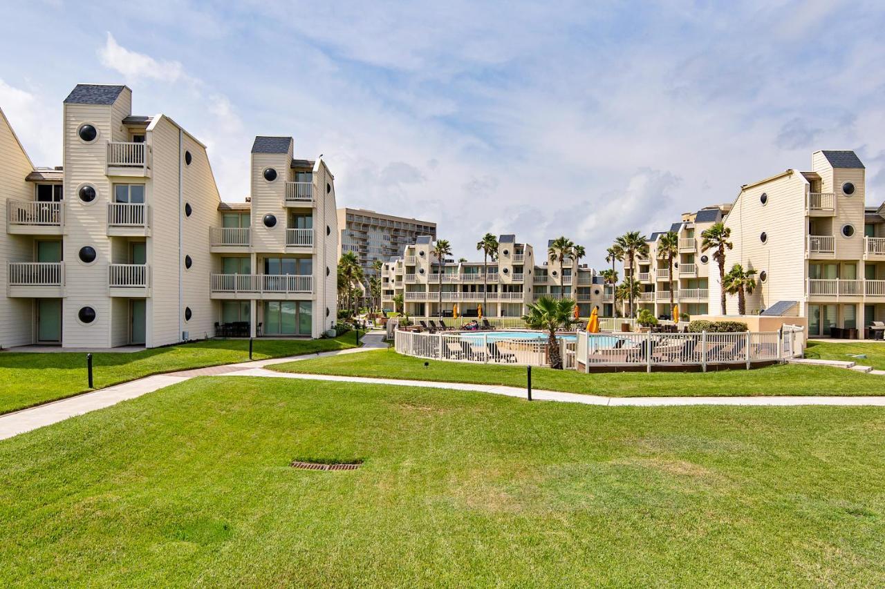 Holiday home Easy Living, Down By The Sea! Close To The Beach & Pool In Beautiful Beachfront South Padre Island