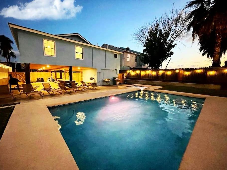 Holiday home 4 Bedrooms House With Private Pool And 2 Min Walk To The - Zula Siesta House South Padre Island