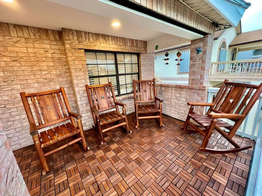 Zula Del Mar: Beachfront With Pool For Large Groups * South Padre Island