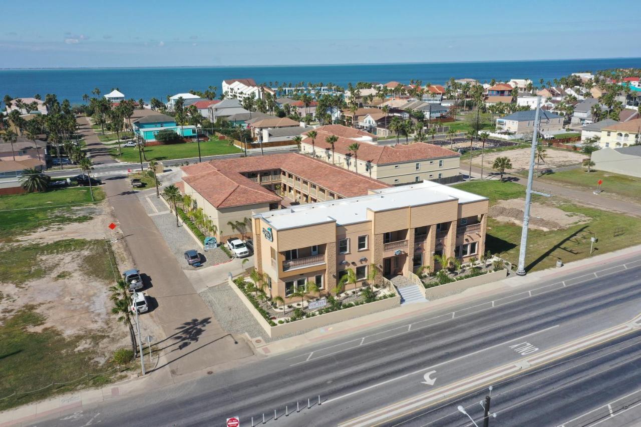 El Delfin Hotel