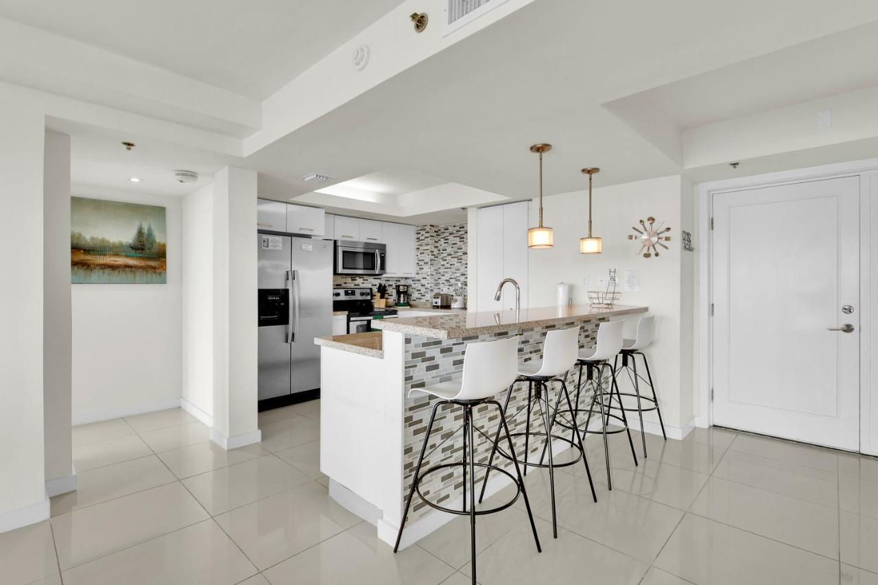 Holiday home Stunning Bayview! Large In Beachfront With Shared Pools And Jacuzzi