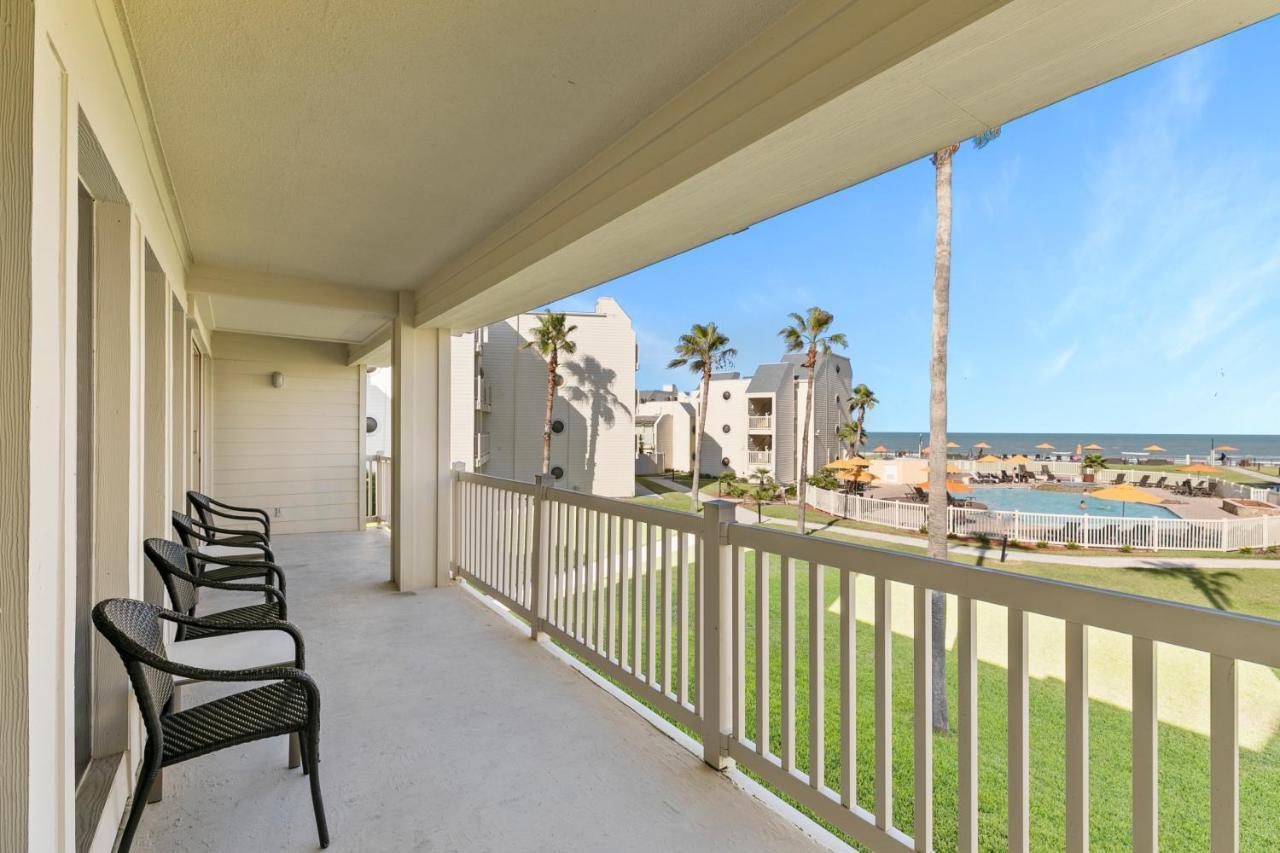 Apartment New Stunning Ocean-view Beachfront Resort, Heated Pool! South Padre Island