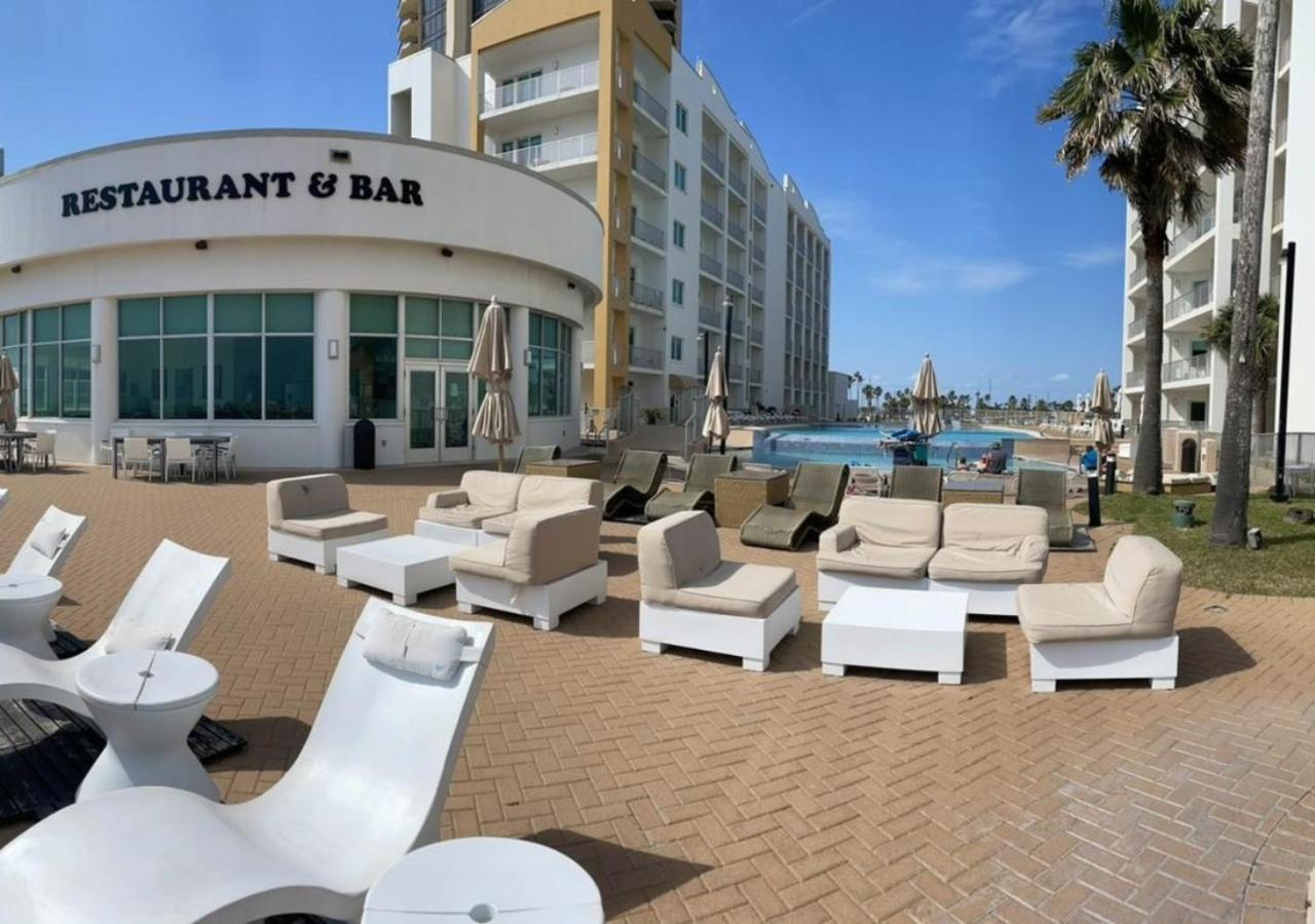 Hotel Peninsula Island & - Beachfront At 4*
