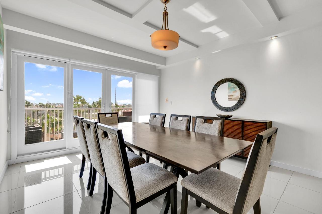 Perfect Condo, For Everyone! Beachfront *
