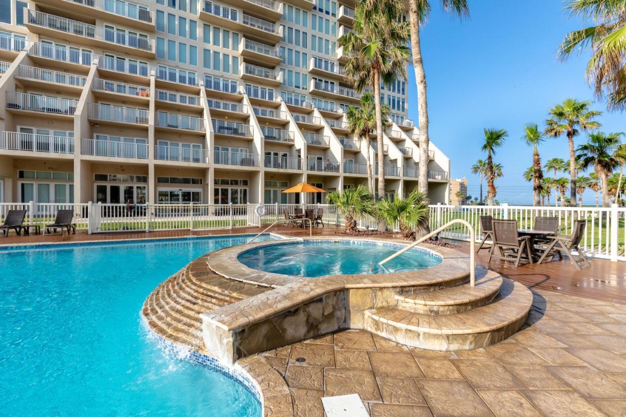 Perfect Condo, For Everyone! Beachfront Holiday home