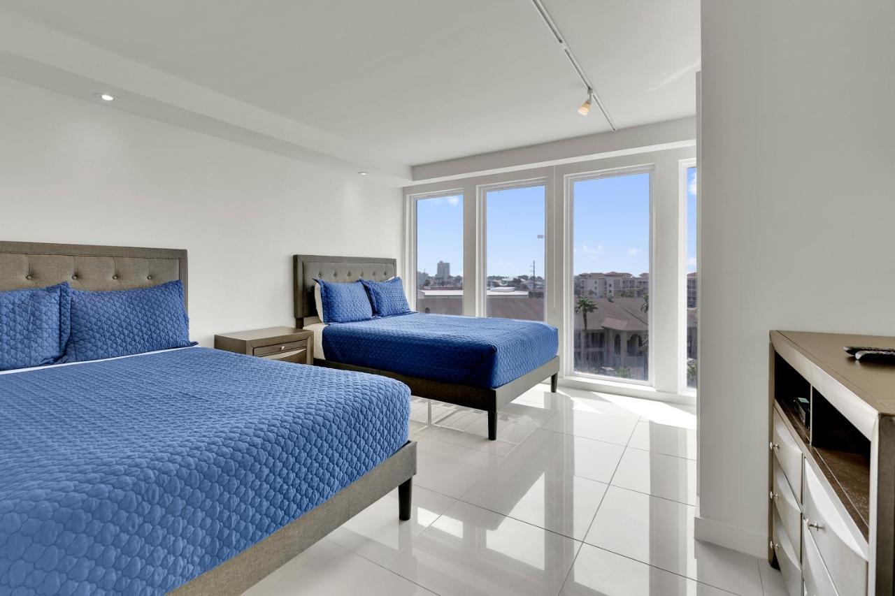 Stunning Bayview! Large In Beachfront With Shared Pools And Jacuzzi Holiday home *