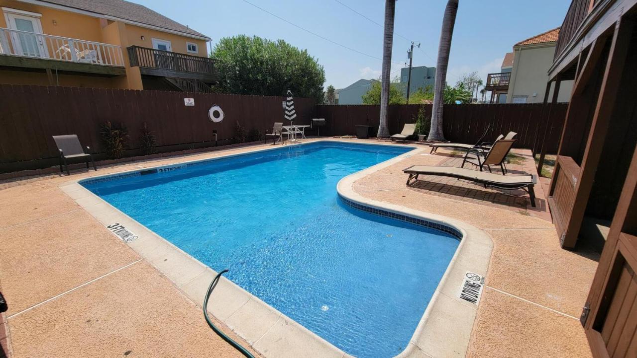 Campeche Triplex Unit C Holiday home *