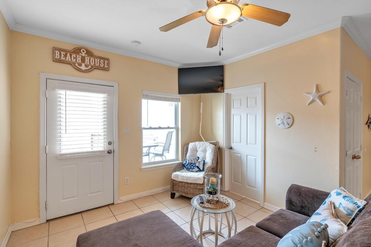 Apartment 129 E Cora Lee Dr, #203 *