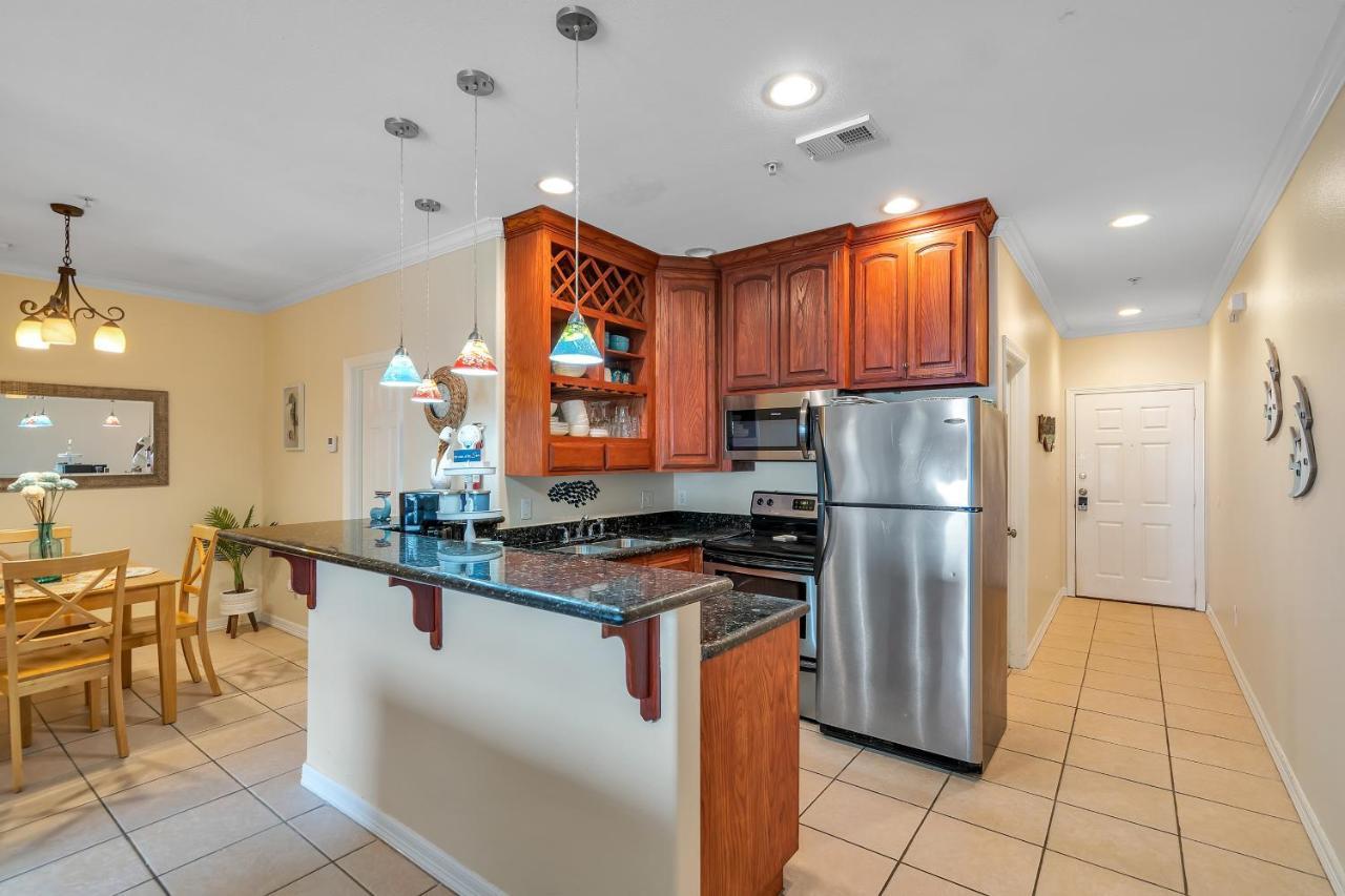 Apartment 129 E Cora Lee Dr, #203