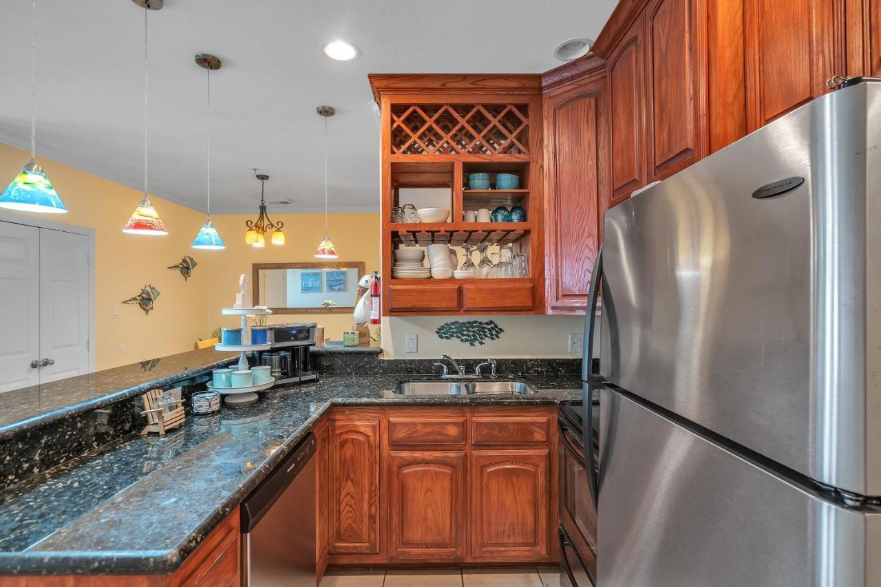 129 E Cora Lee Dr, #203