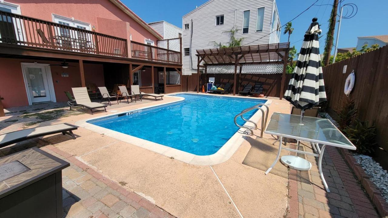 Campeche Triplex Unit A