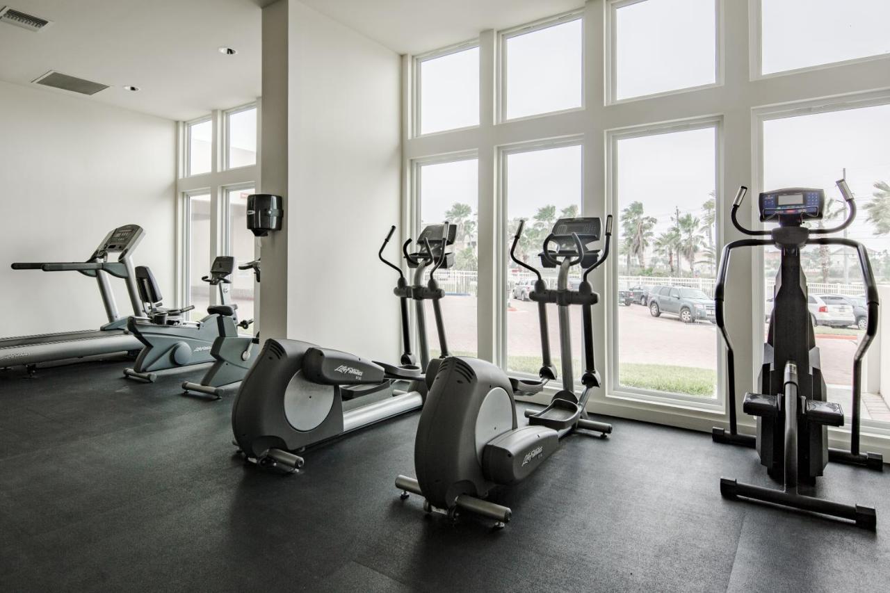 Panoramic Island View! New 1 Bedroom Spacious In Beachfront
