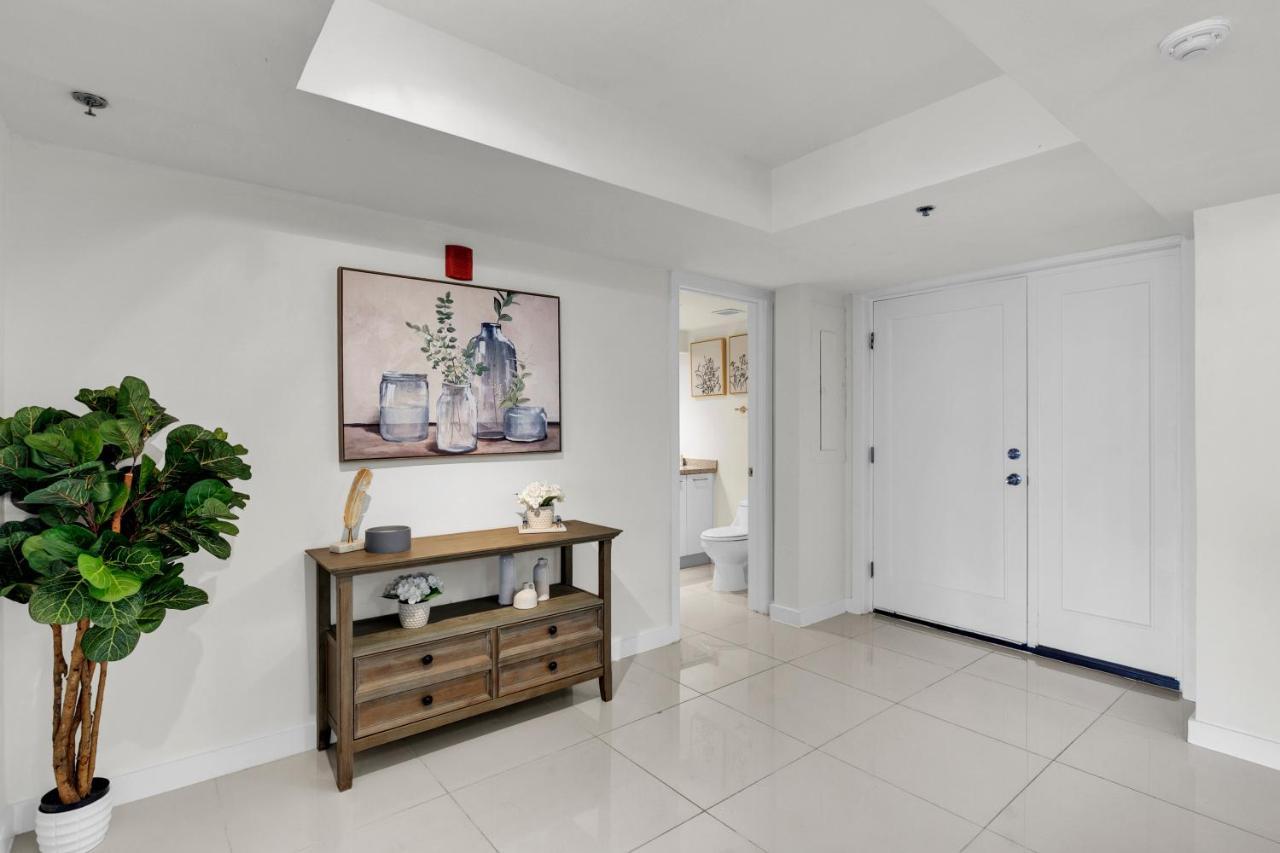 Apartment Panoramic Island View! New 1 Bedroom Spacious In Beachfront South Padre Island