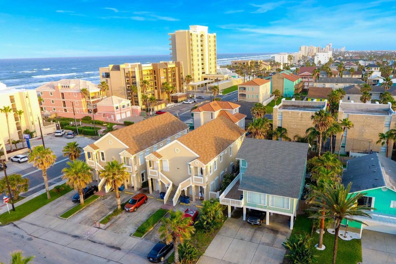 Sunny South Padre - Steps To The Beach! Holiday home South Padre Island