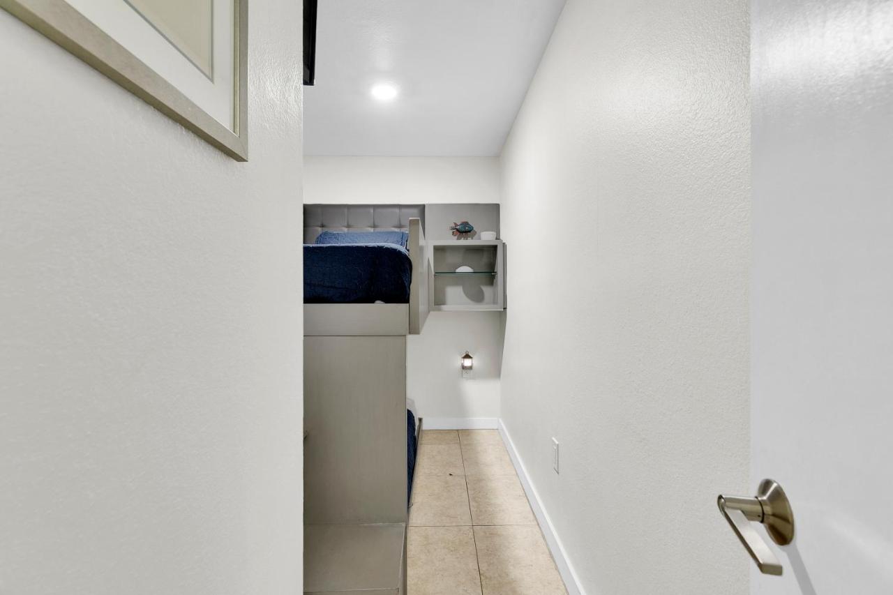 Ground Floor And Private Terrace * South Padre Island