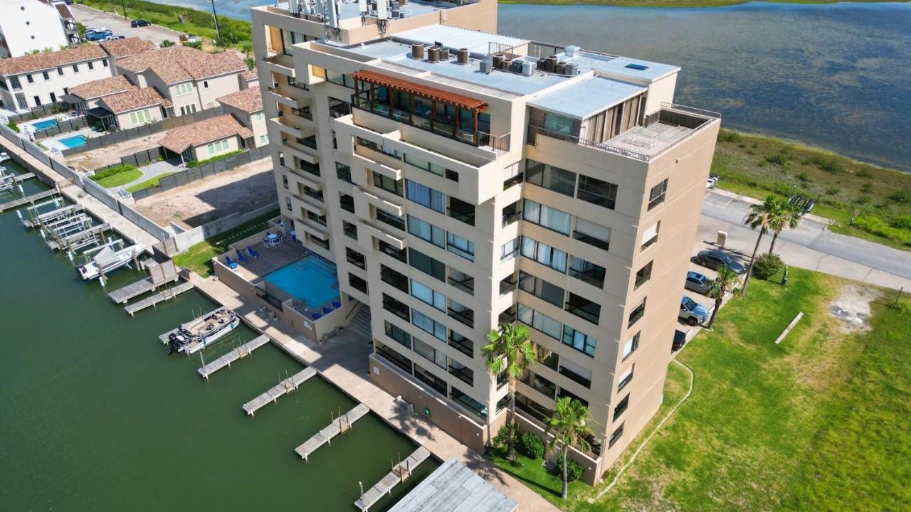 Landfall 22 Apartment