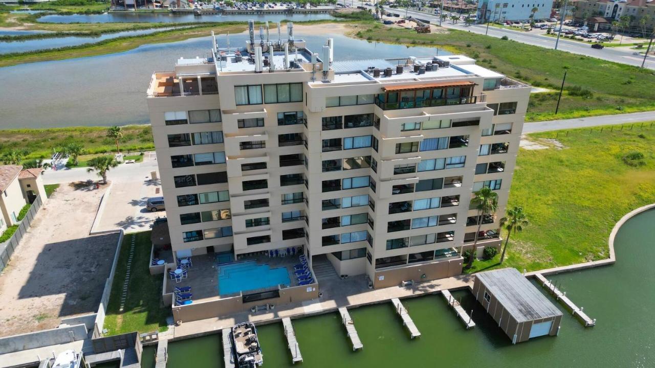 Landfall 22 Apartment *