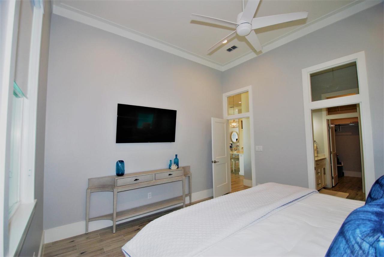 Seaglass - Private At The Shores Holiday home *
