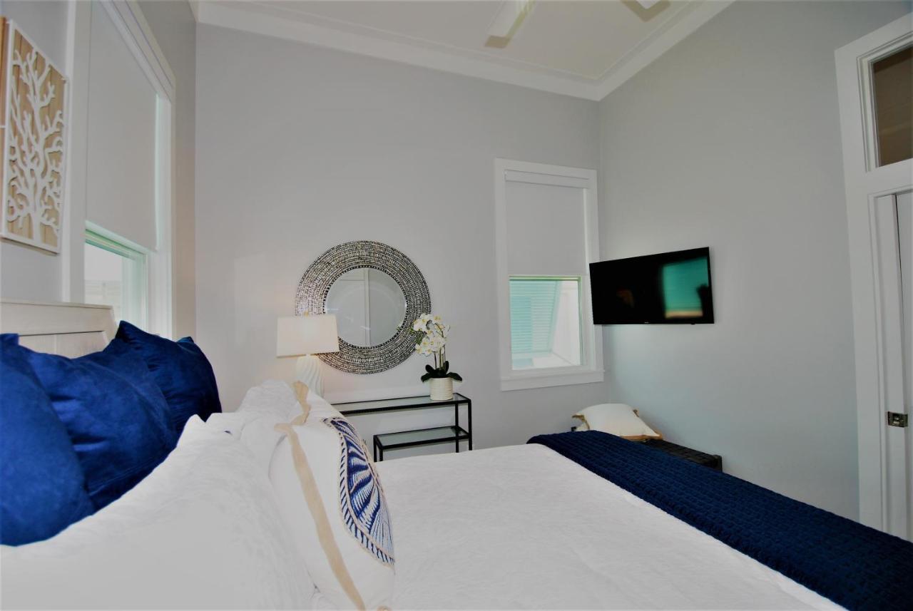 Seaglass - Private At The Shores Holiday home