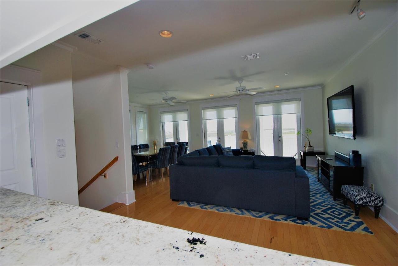 Holiday home Avalon - Townhouse At The Shores