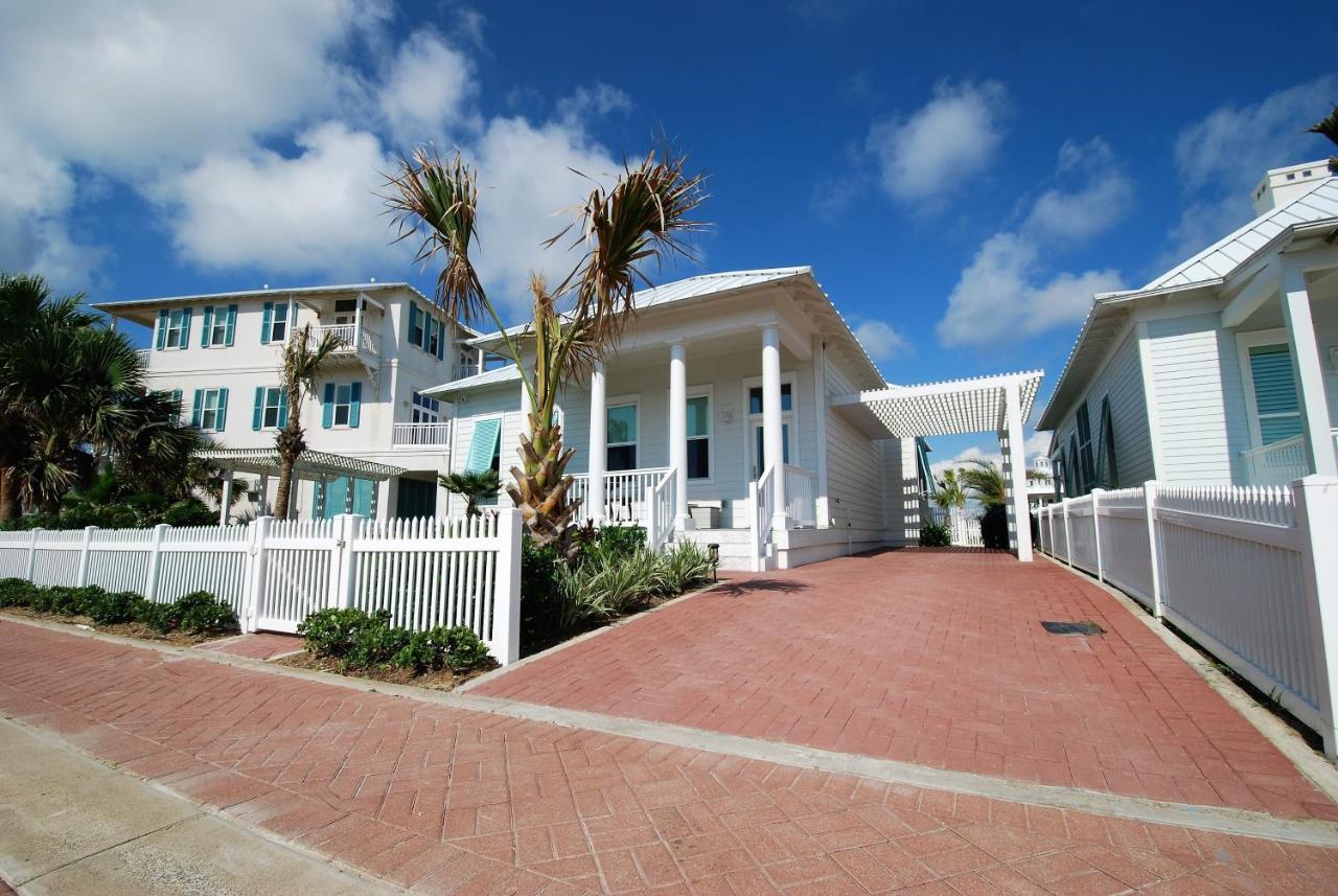 Seaglass - Private At The Shores Holiday home