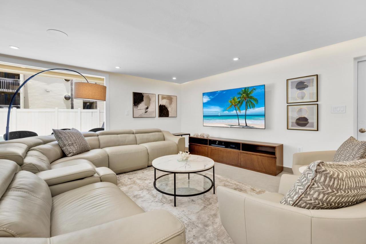 Large Family Luxury In Beachfront Resort, Heated Pool, Private Terrace & Pool *