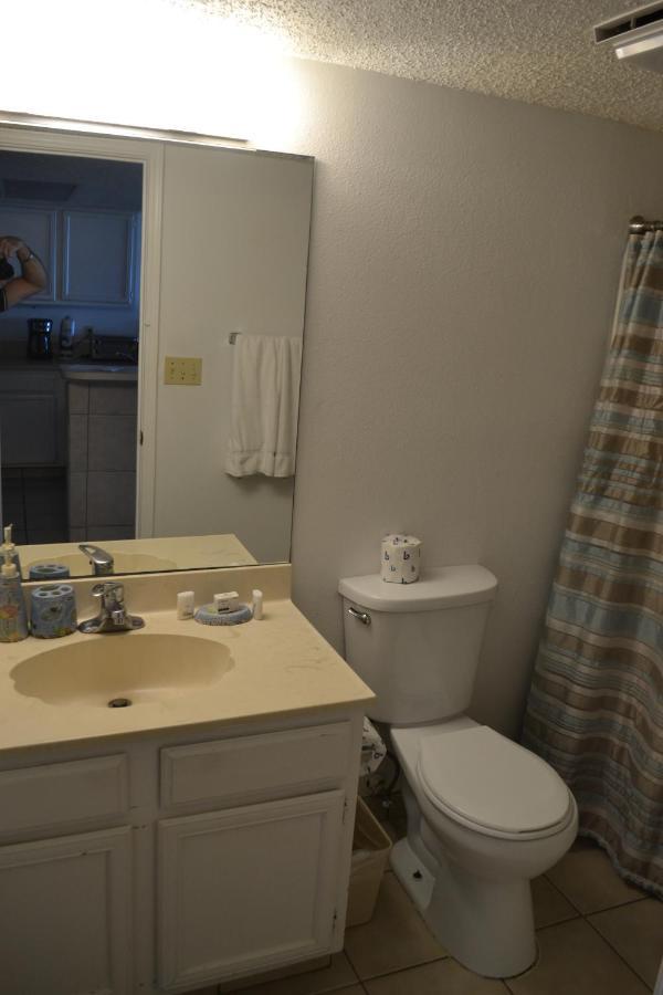 Holiday home Beachfront 2br Condo, Suntide Iii, Unit 209 *