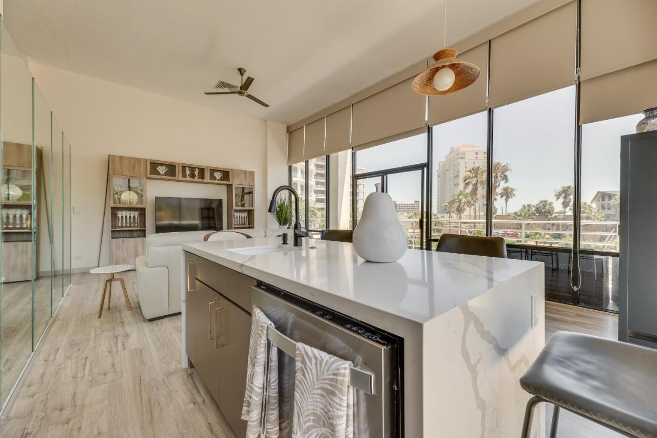Gem Community Pool And Hot Tub! Apartment South Padre Island