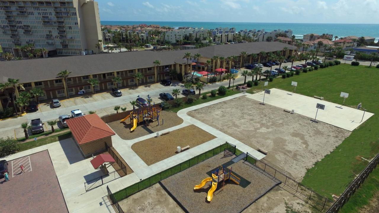 Ramada By Wyndham &